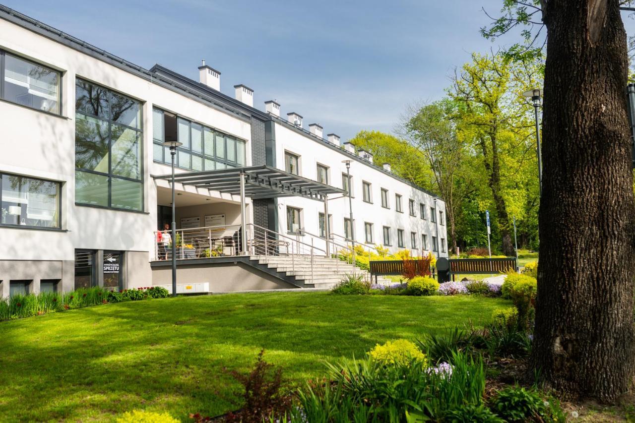 Centrum Rehabilitacji Spolecznej I Zawodowej Zaz Sloneczne Wzgorze Tarnau Exterior foto